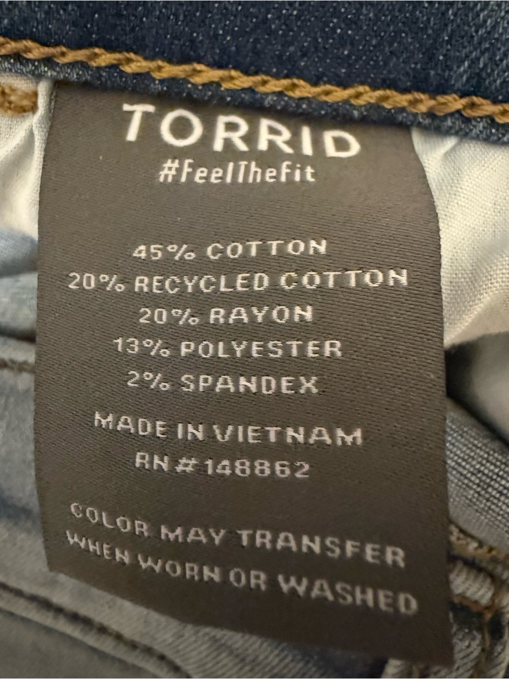 Torrid Size 2 Crop Weekend Wide Leg Jeans Light Wash Pull On Denim Capris NWT - Picture 5 of 7